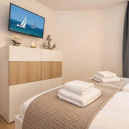 Yachthafenresidenz-wohnung-8108-827 * Ostseebad Kühlungsborn